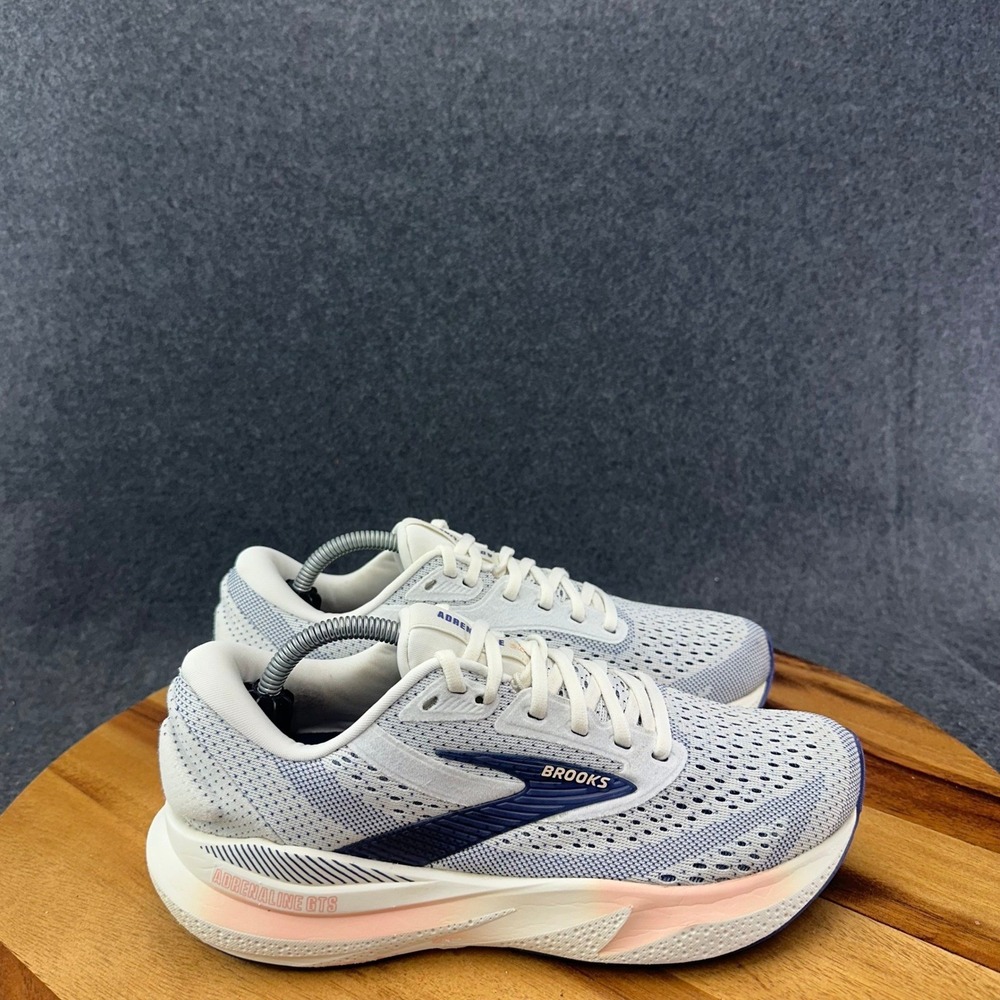 Nice! Brooks Adrenaline GTS 24 Women's 7.5 Running Shoes Grey/Blue Ribbon/Peach